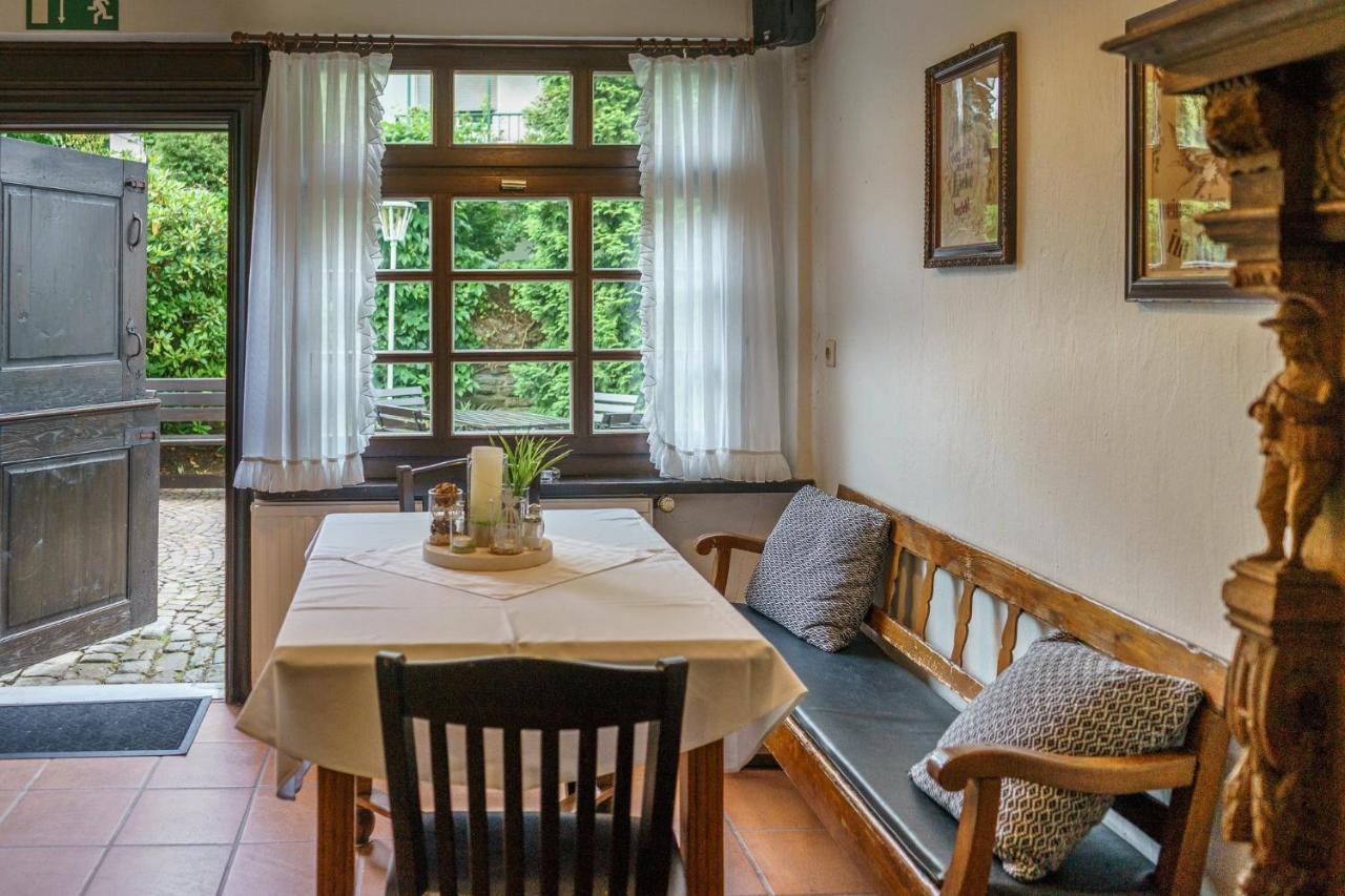 Hotel Zur Post Dabringhausen - Contactless Self Check-In Wermelskirchen Bagian luar foto