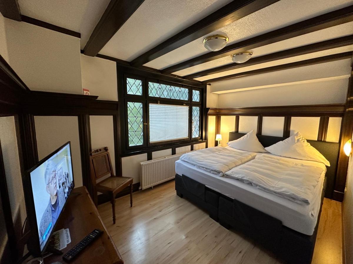 Hotel Zur Post Dabringhausen - Contactless Self Check-In Wermelskirchen Bagian luar foto
